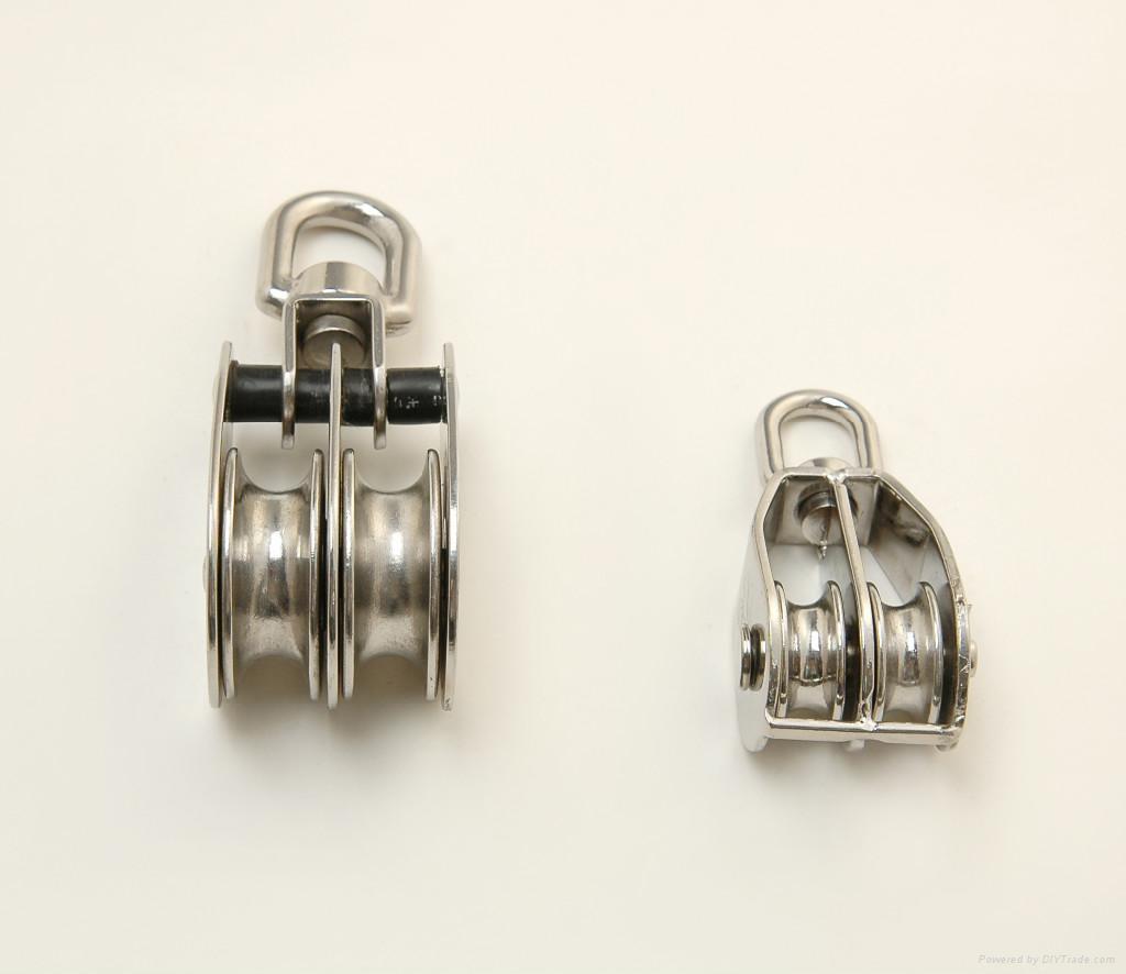 S.s. Swivel Eye Pulley Double Sheaves Aisi:304 Or 316
