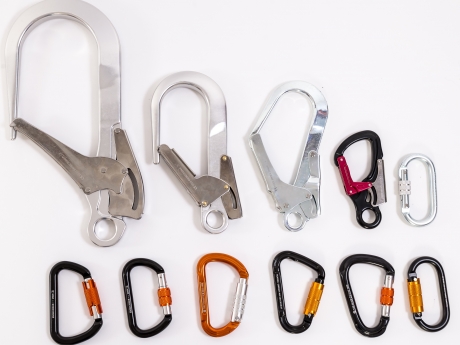 Carabiners & Hooks